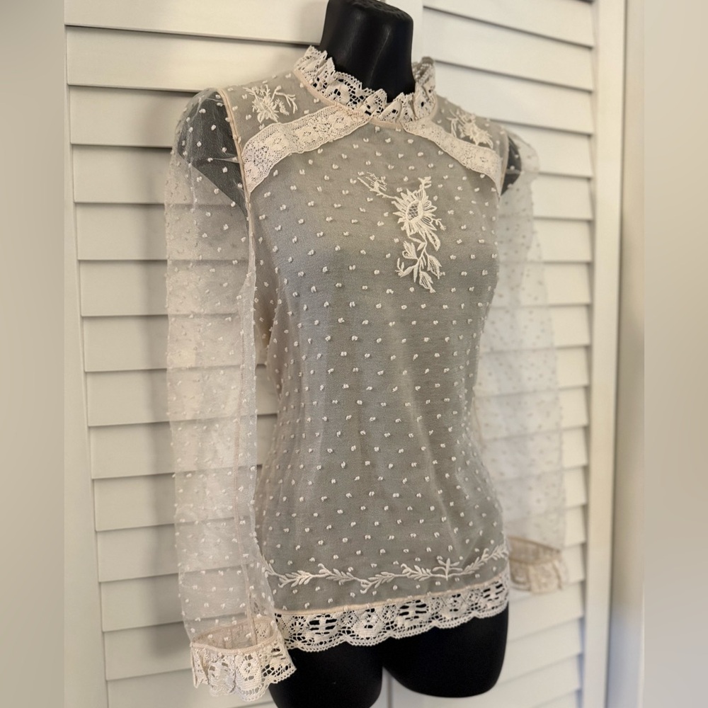 Zara Elegant Vintage Inspired Lace Embroidered Women's Sheer Top Size Medium NWT - Picture 1 of 9